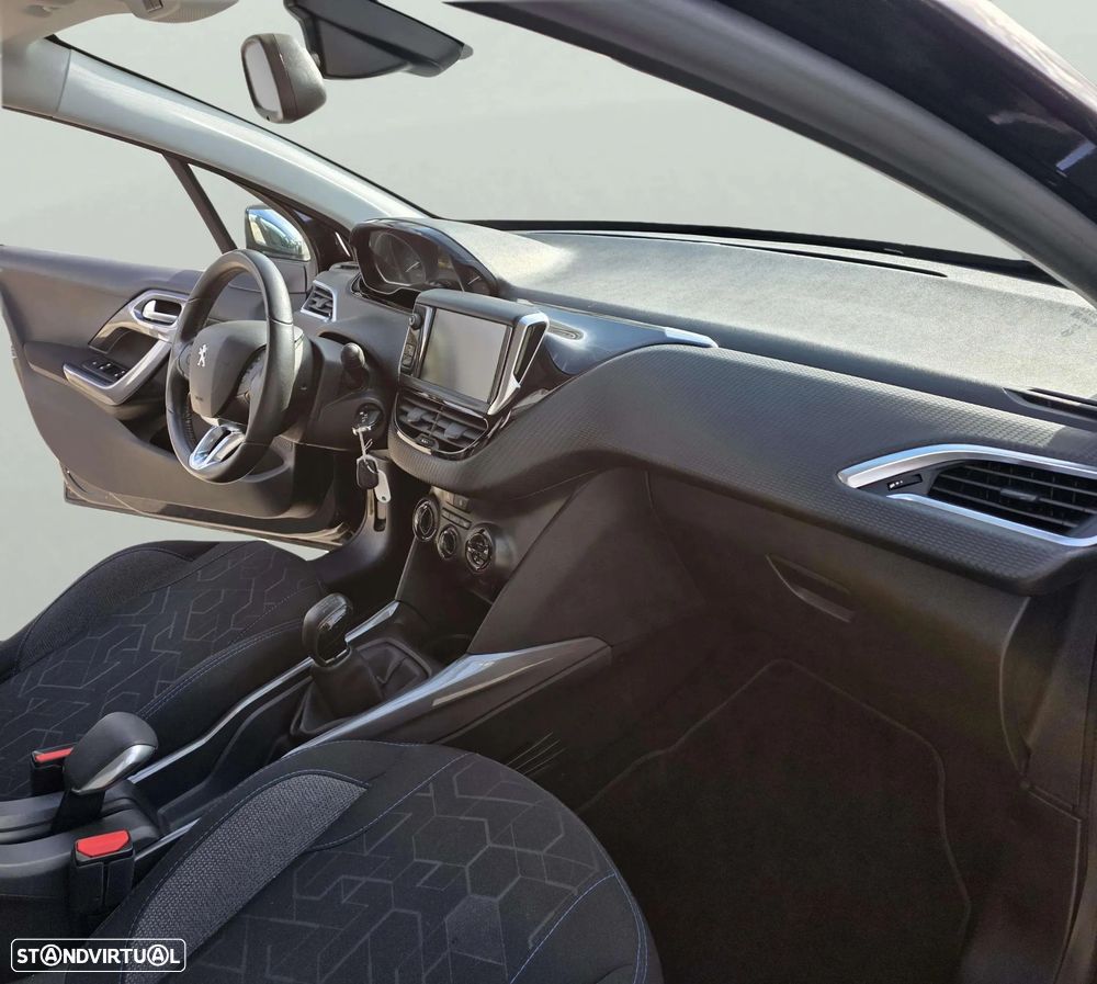 Peugeot 2008 1.2 PureTech Allure - 13