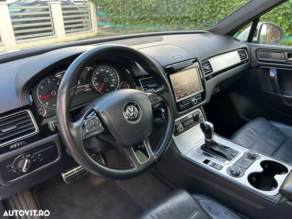 Volkswagen Touareg - 13