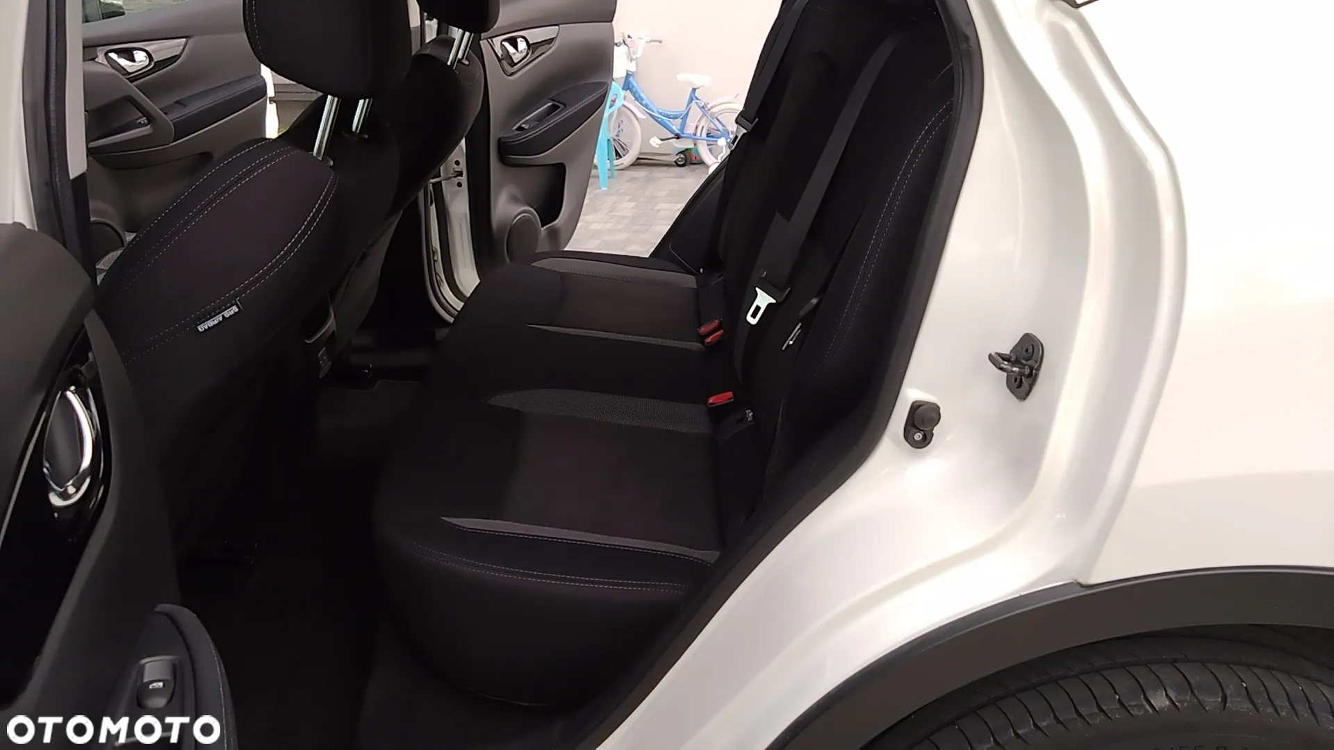 Nissan Qashqai 1.5 dCi TEKNA+ - 12