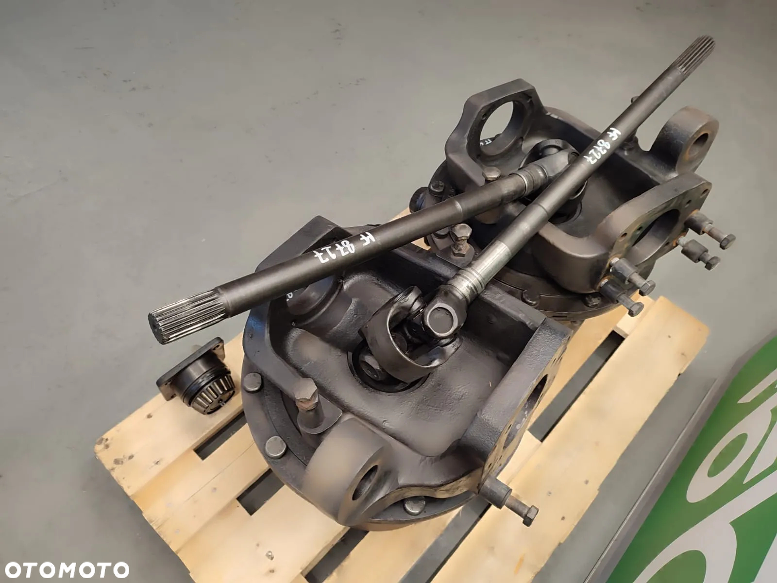 Zwolnica kompletna ACP0306880 Massey Ferguson 8727 - 9