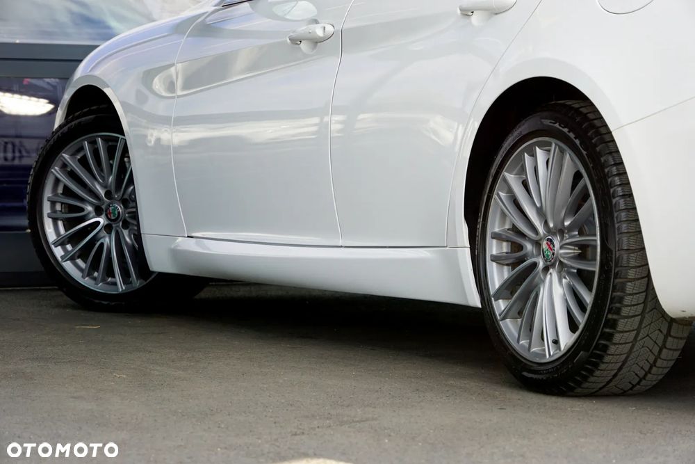 Alfa Romeo Giulia 2.0 Turbo Super - 14
