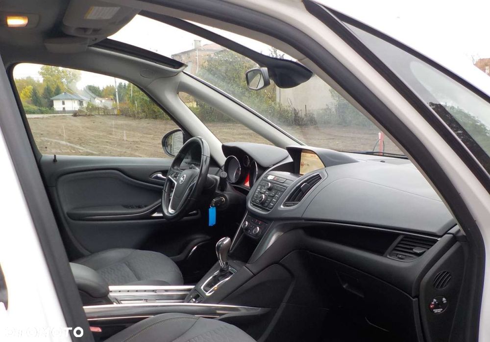 Opel Zafira - 17