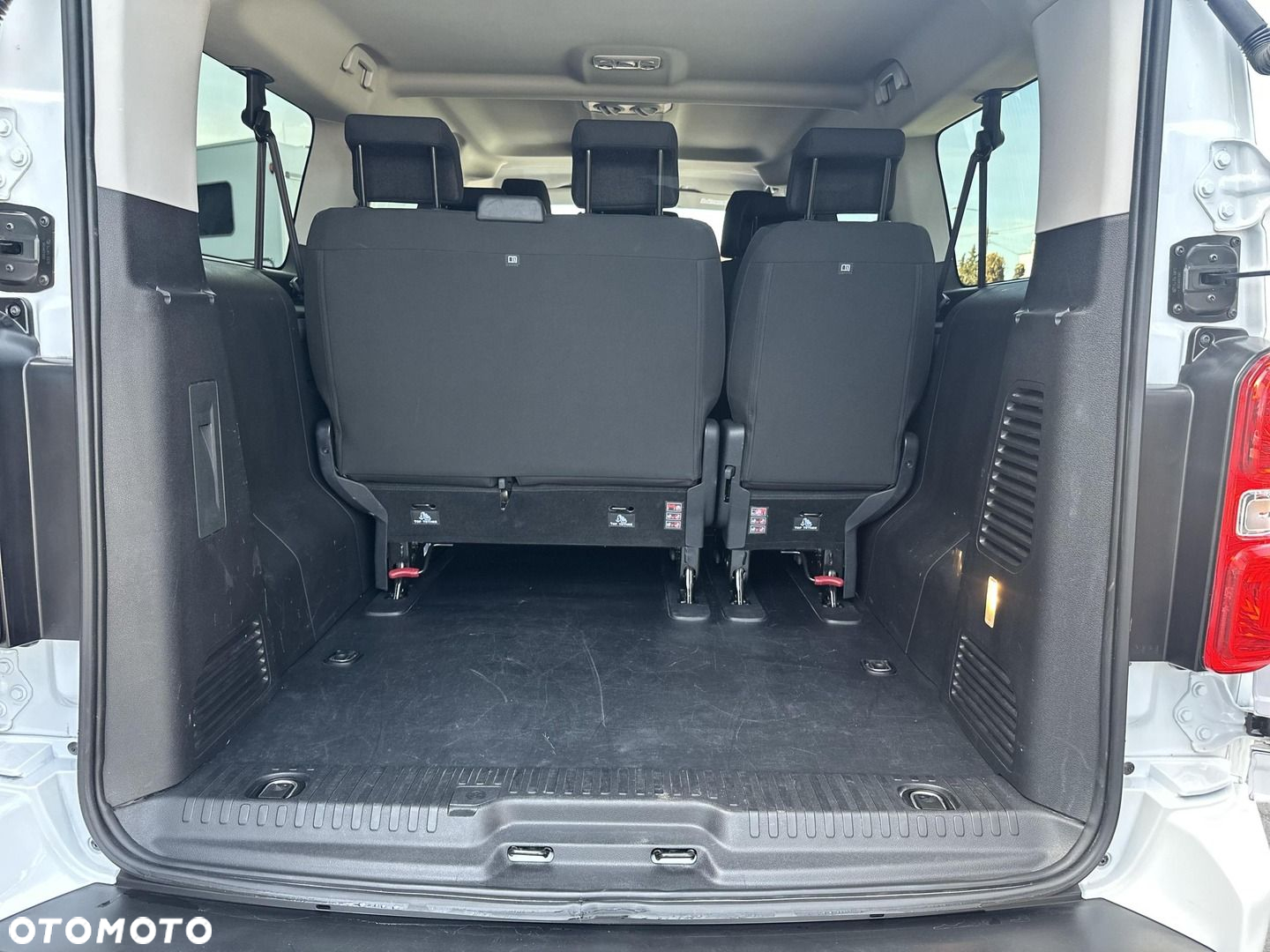 Toyota Proace Verso 2.0 D4-D Long Business - 26