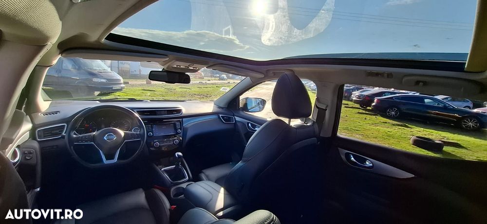 Nissan Qashqai 1.6 DCI TEKNA+ - 8