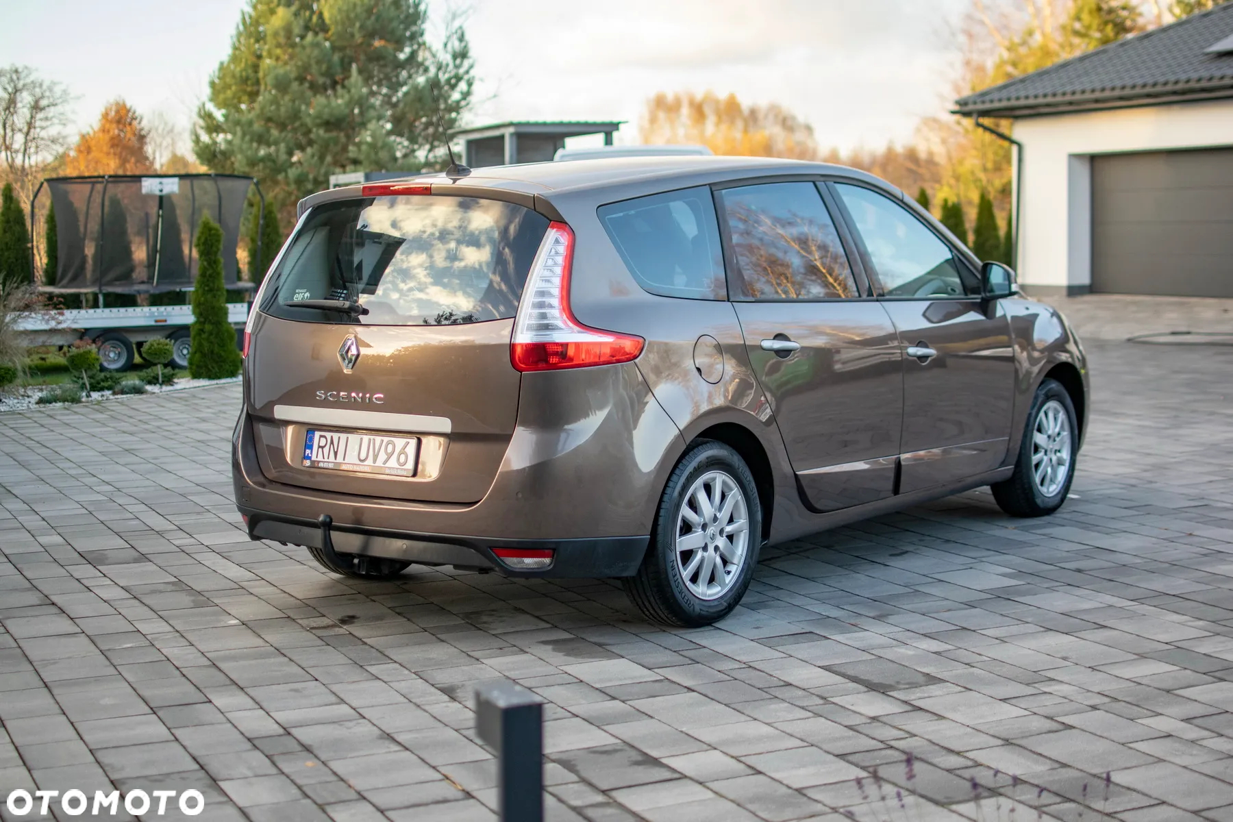 Renault Grand Scenic - 16