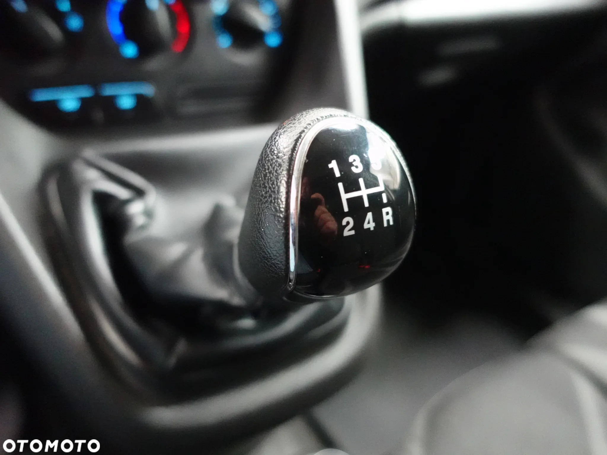 Ford Transit Connect - 33