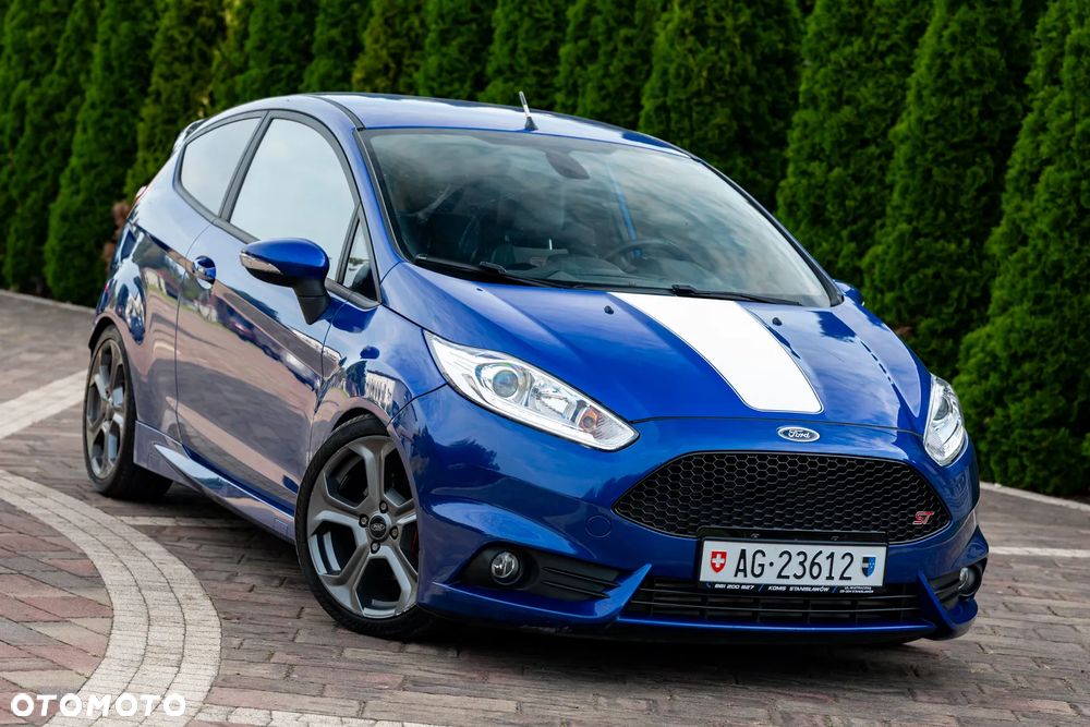 Ford Fiesta 1.6 EcoBoost mit Leder-Sport-Paket ST - 3