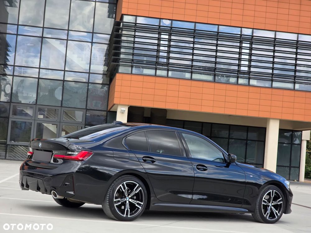 BMW Seria 3 320d xDrive mHEV M Sport - 27