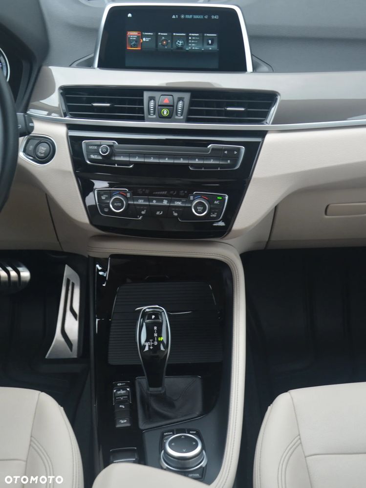 BMW X1 xDrive20i xLine - 8