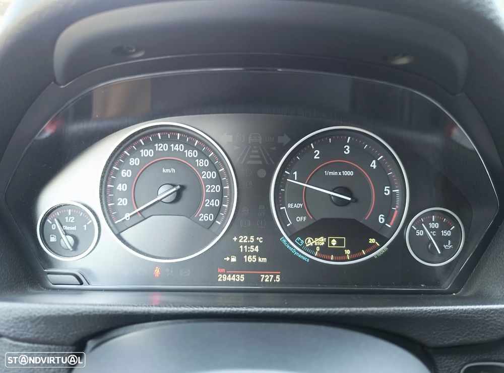BMW 320 d Line Sport - 13