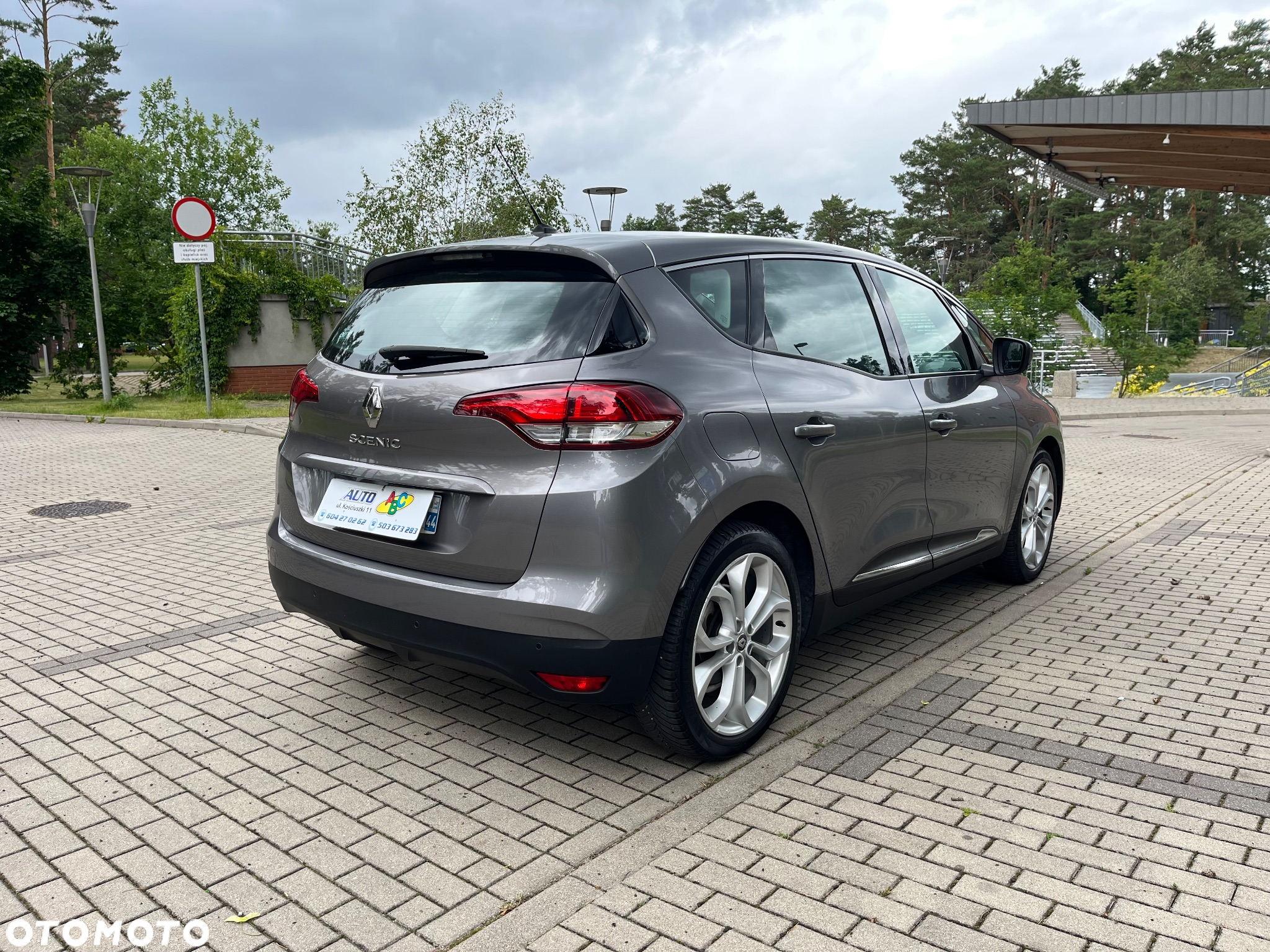 Renault Scenic 1.6 dCi Intens - 3