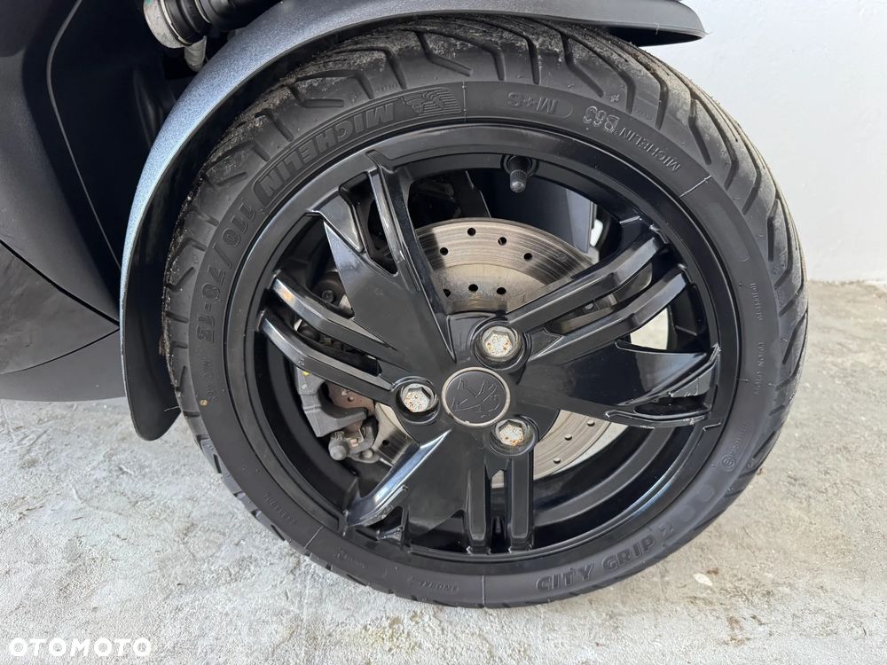 Peugeot Metropolis - 6