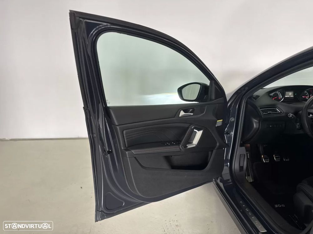 Peugeot 308 1.2 PureTech GT Line - 18