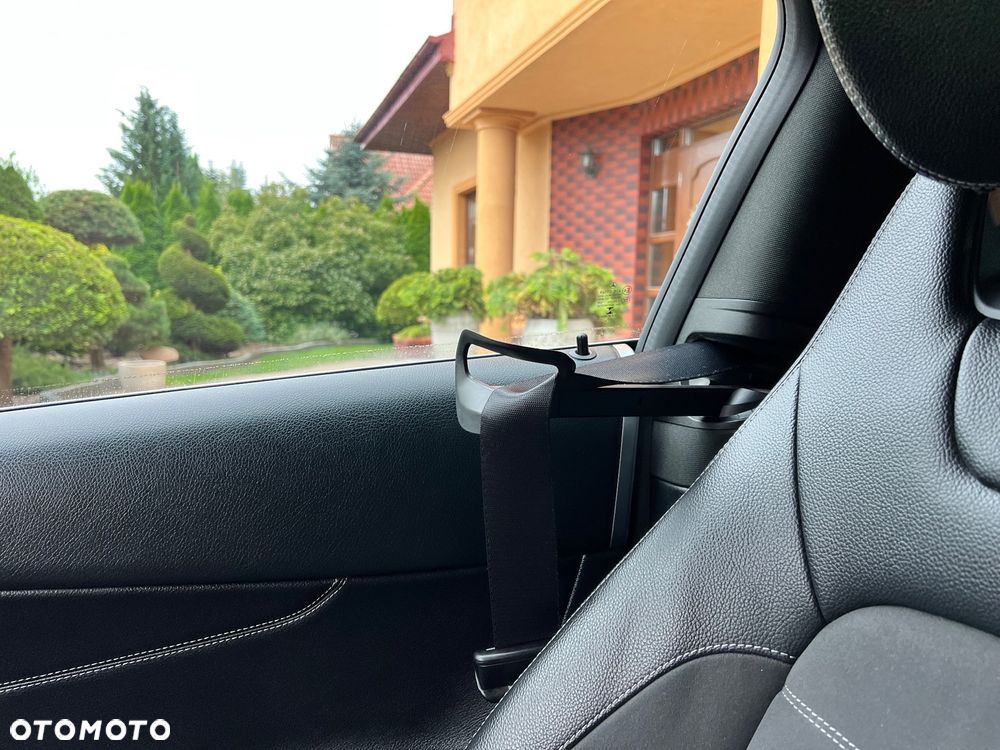 Mercedes-Benz Klasa C 220 d 4MATIC 9G-TRONIC - 16