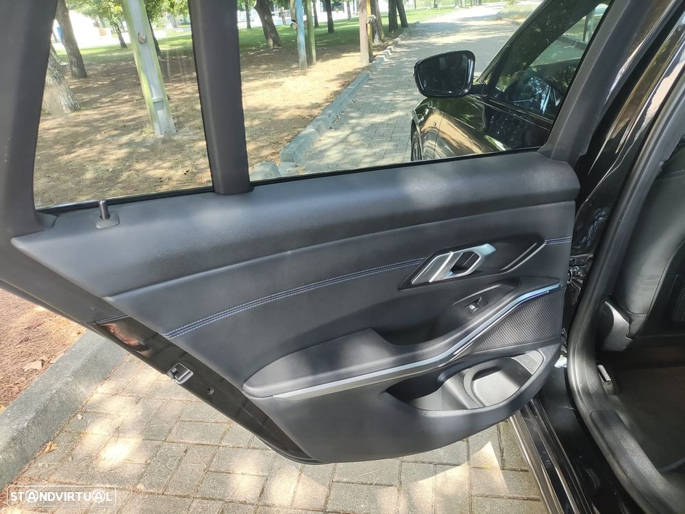 BMW 320 d Touring Pack M Auto - 39