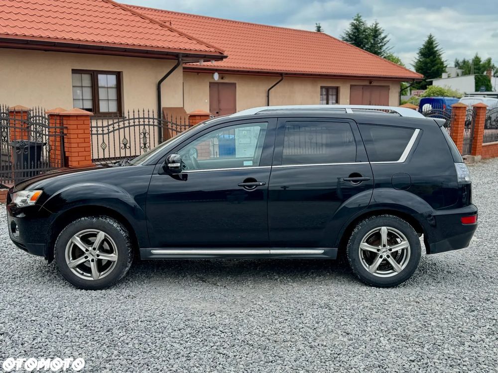 Mitsubishi Outlander 2.4 4WD CVT Intense - 3
