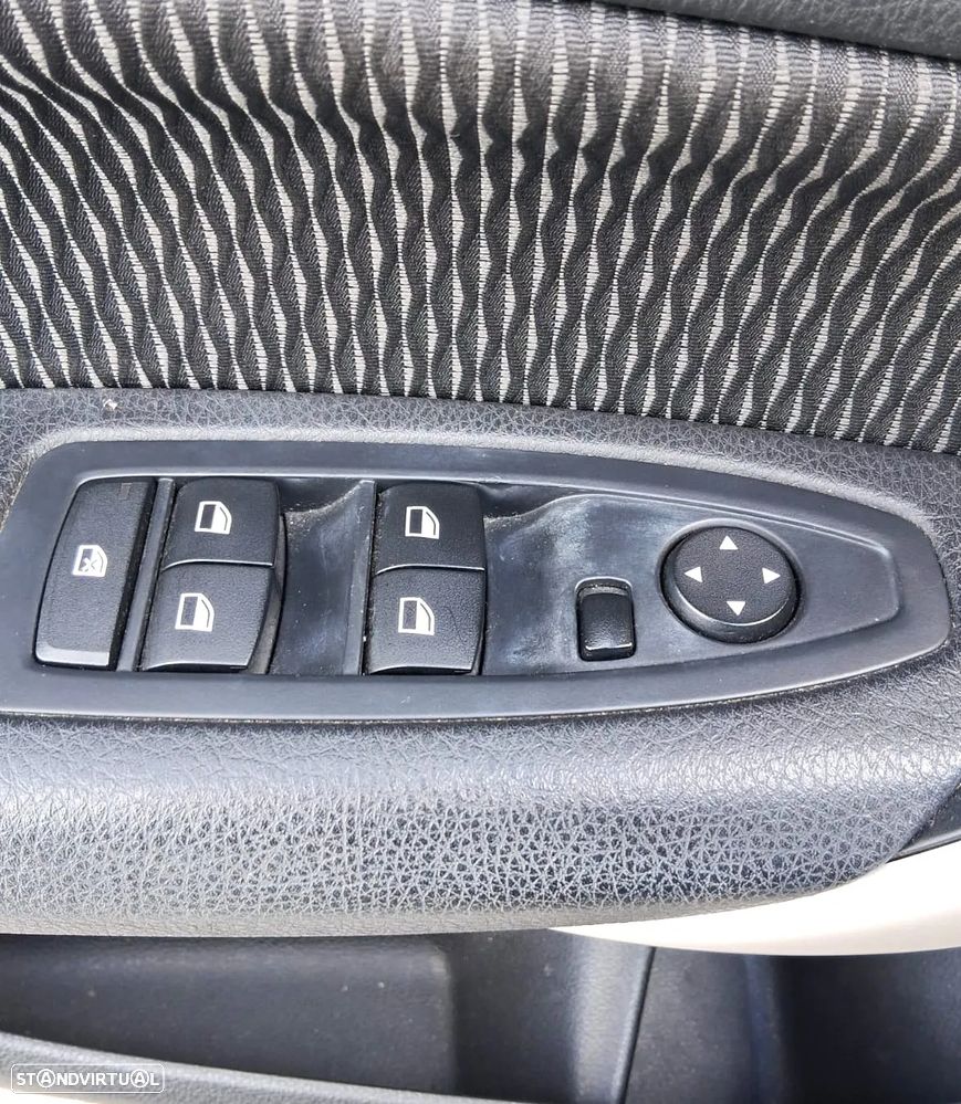 BMW 116 d Aut. Sport Line - 18