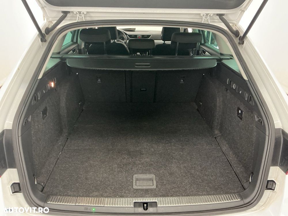 SKODA Superb 2019 — imagine 4