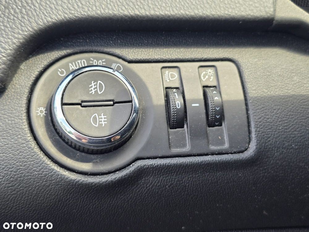 Opel Insignia 2.0 CDTI Automatik - 10
