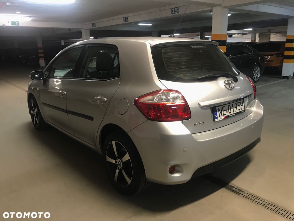 Toyota Auris 1.6 Premium MM - 11