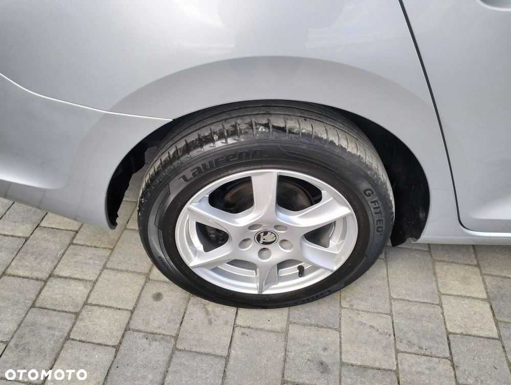 Skoda RAPID - 29