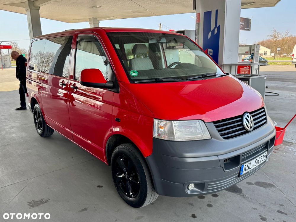 Volkswagen Caravelle - 11