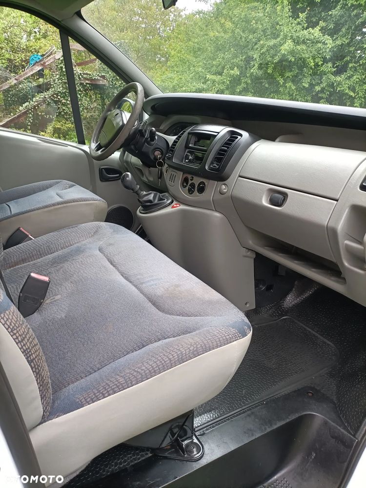 Renault Trafic - 8