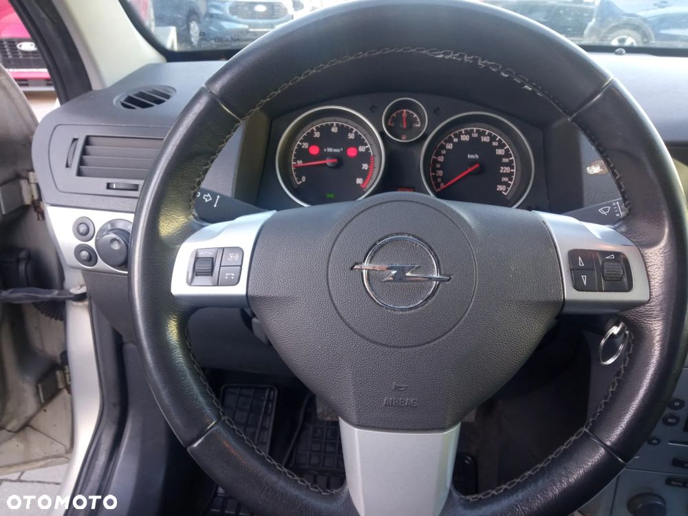 Opel Astra 1.6 Enjoy - 10