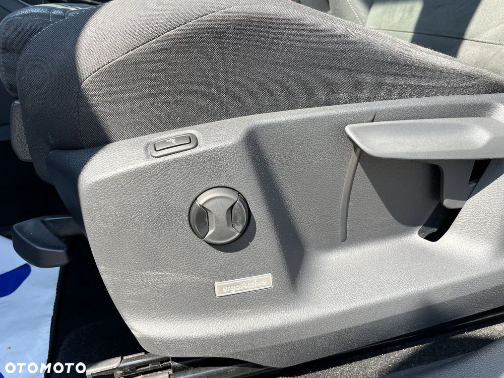 Volkswagen Touran 1.5 TSI EVO Comfortline DSG - 21