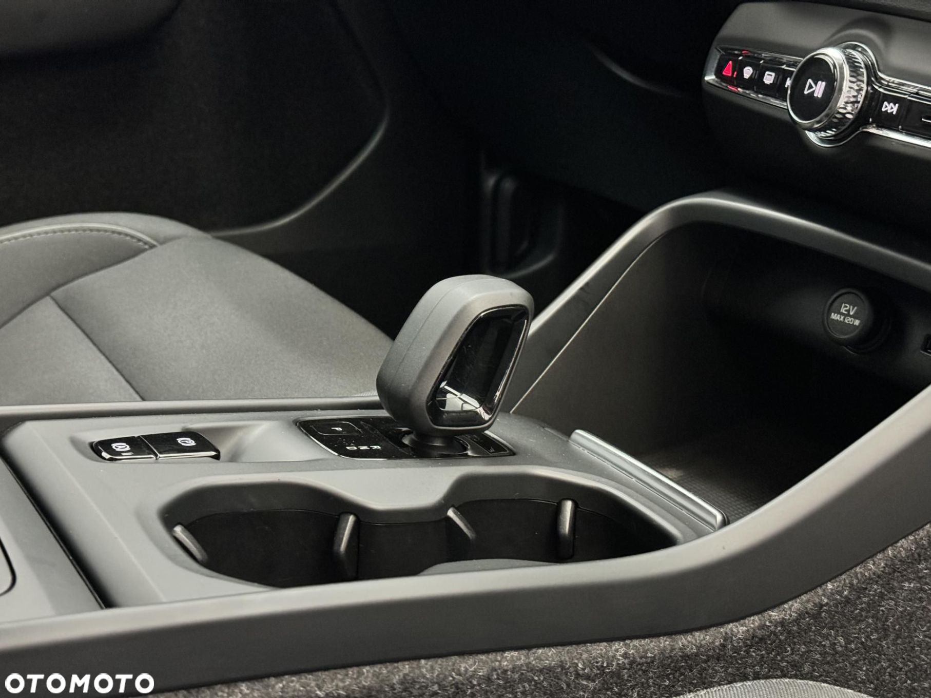Volvo XC 40 - 31