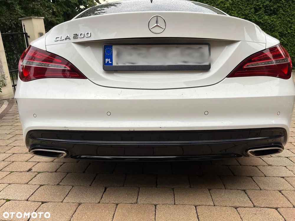 Mercedes-Benz CLA 200 7G-DCT - 8
