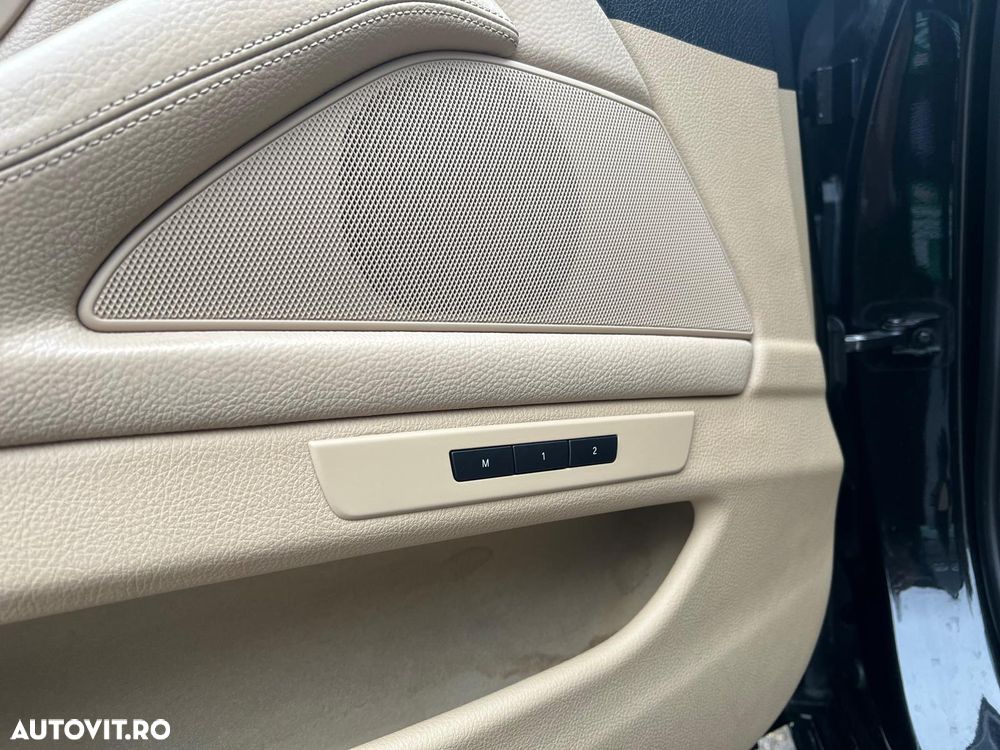 BMW Seria 5 520d Aut. Luxury Line - 15