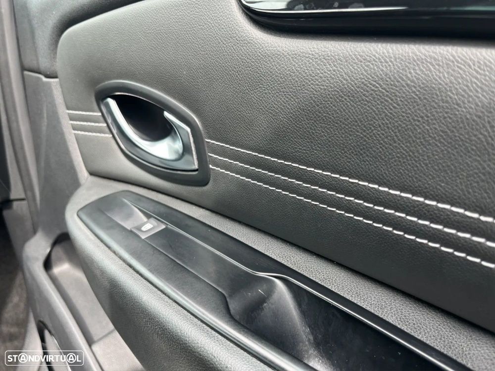 Renault Scénic 1.5 dCi Bose Edtion — fotografia 16