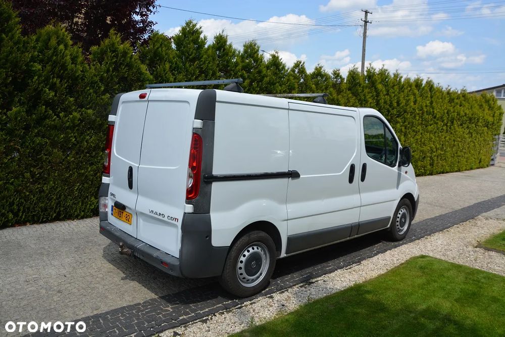 Opel Vivaro - 10