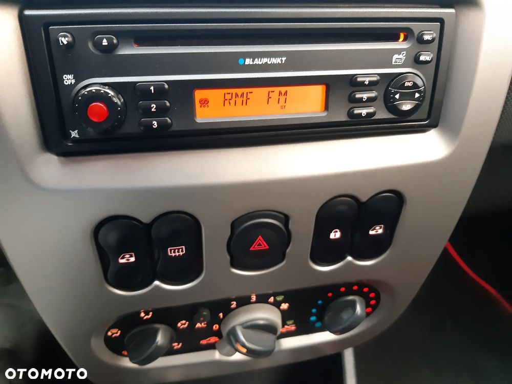 Dacia Sandero Stepway 1.5 dCi - 17