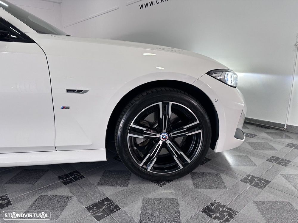 BMW 330 e Pack Desportivo M Pro Auto - 9