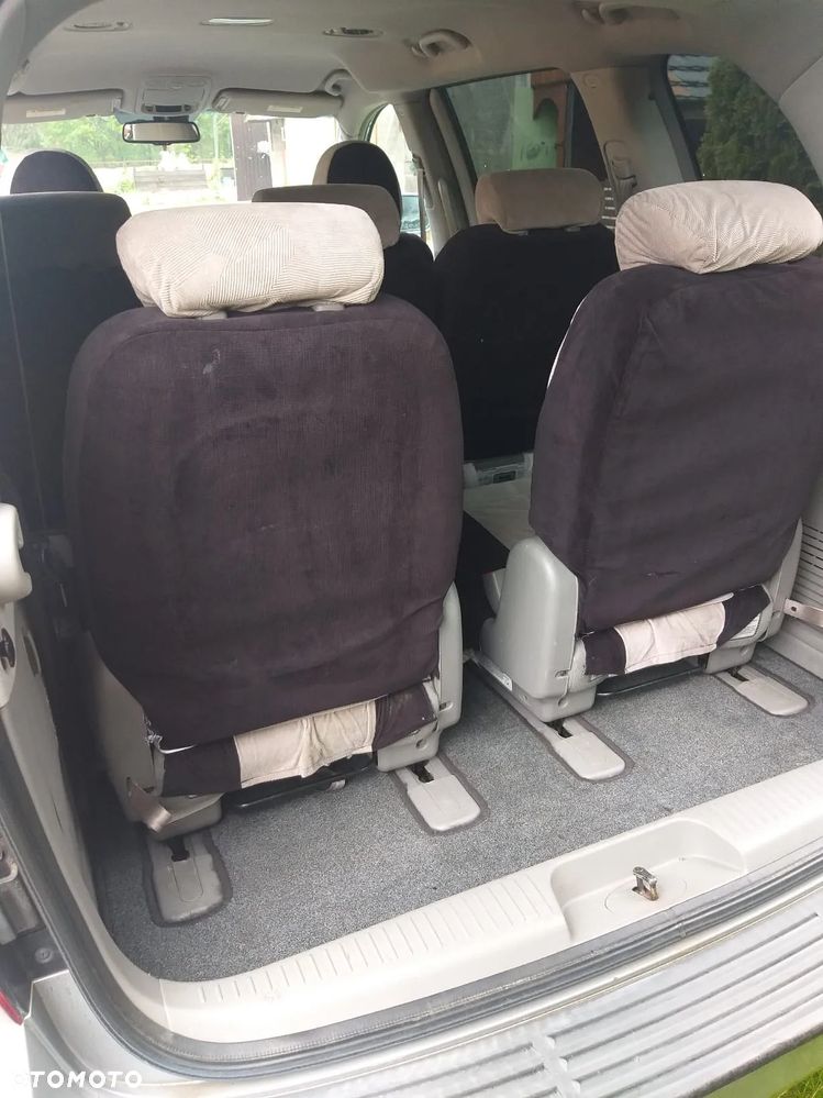 Kia Carnival 2.9 CRDi EX - 6