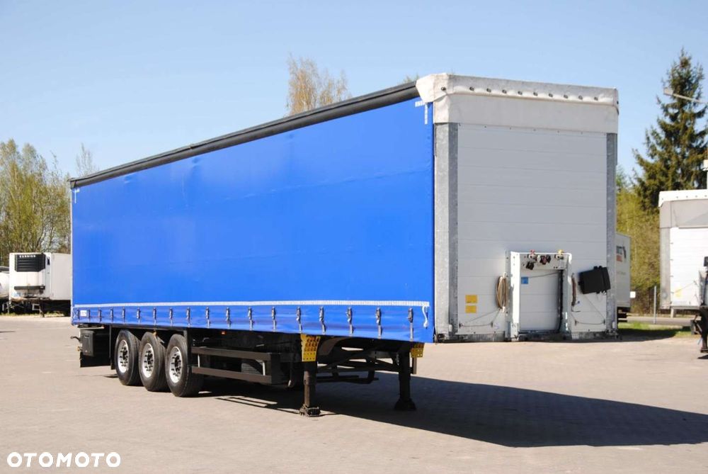 Schmitz Cargobull SCS kurtyna, podnoszona oś - 2