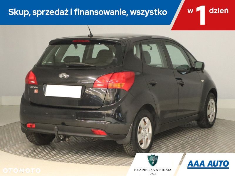 Kia Venga - 7