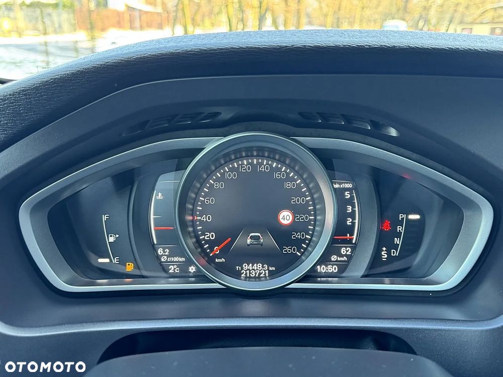 Volvo V40 D3 Geartronic Momentum - 15