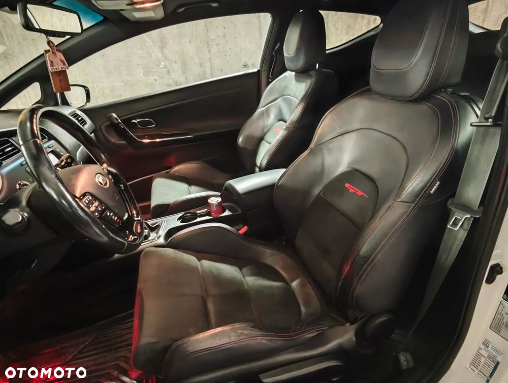 Kia Ceed - 8