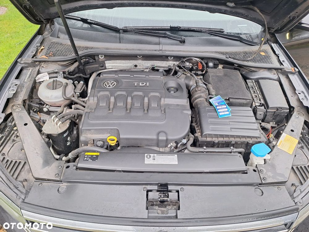 Volkswagen Passat 2.0 TDI SCR DSG Comfortline - 21