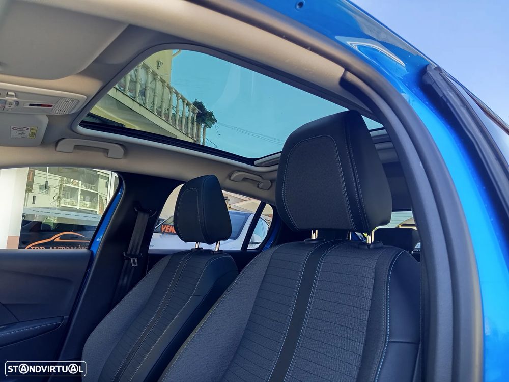 Peugeot e-208 Allure Pack - 13
