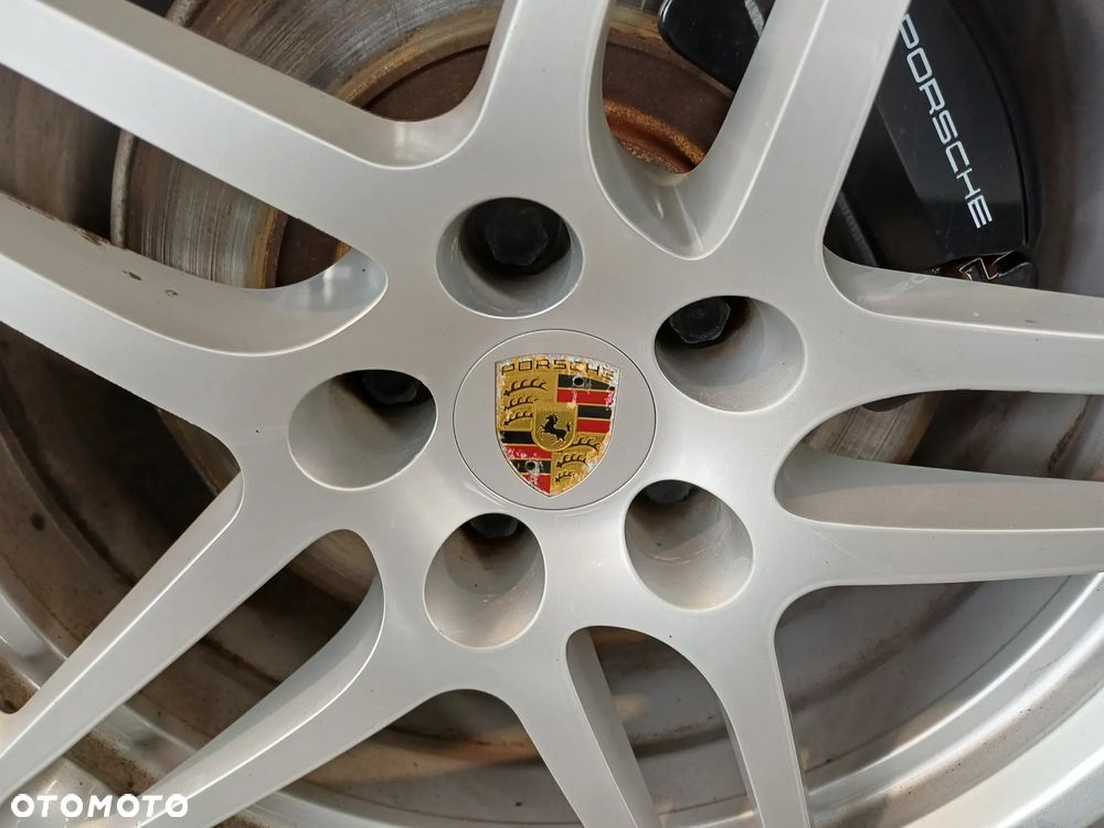 Porsche Macan Standard - 12