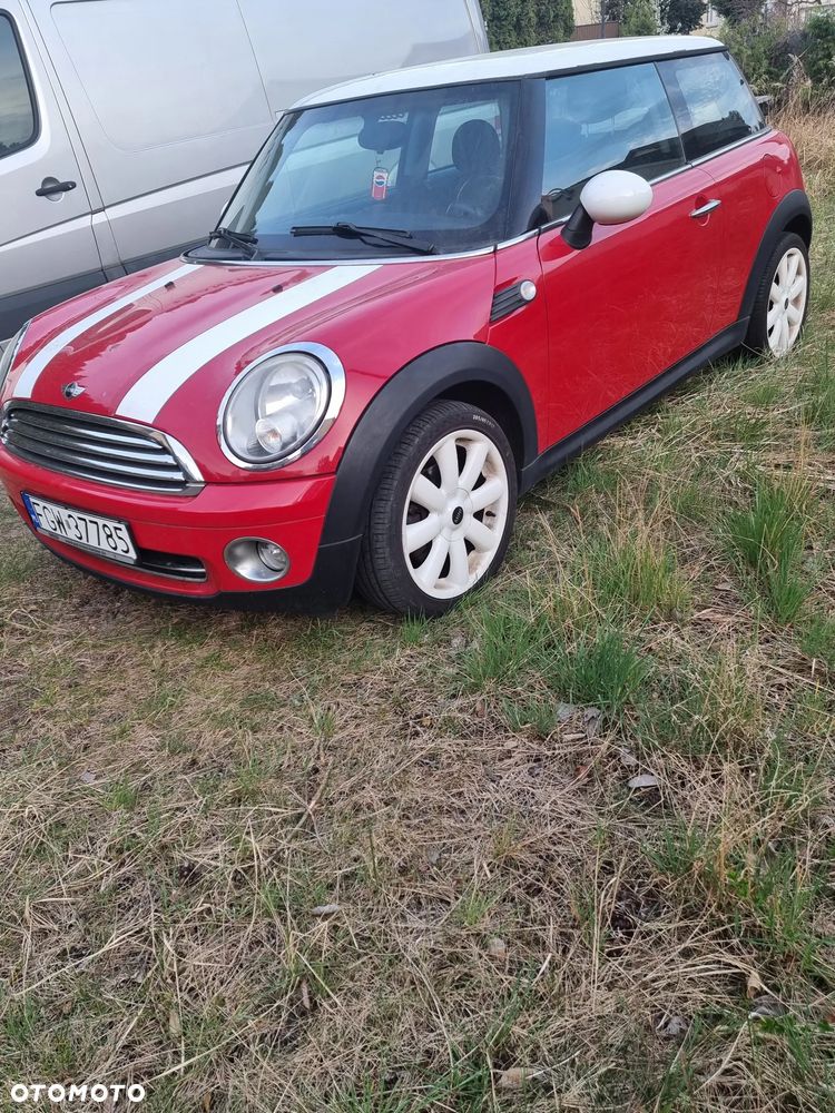 MINI Cooper Standard - 2