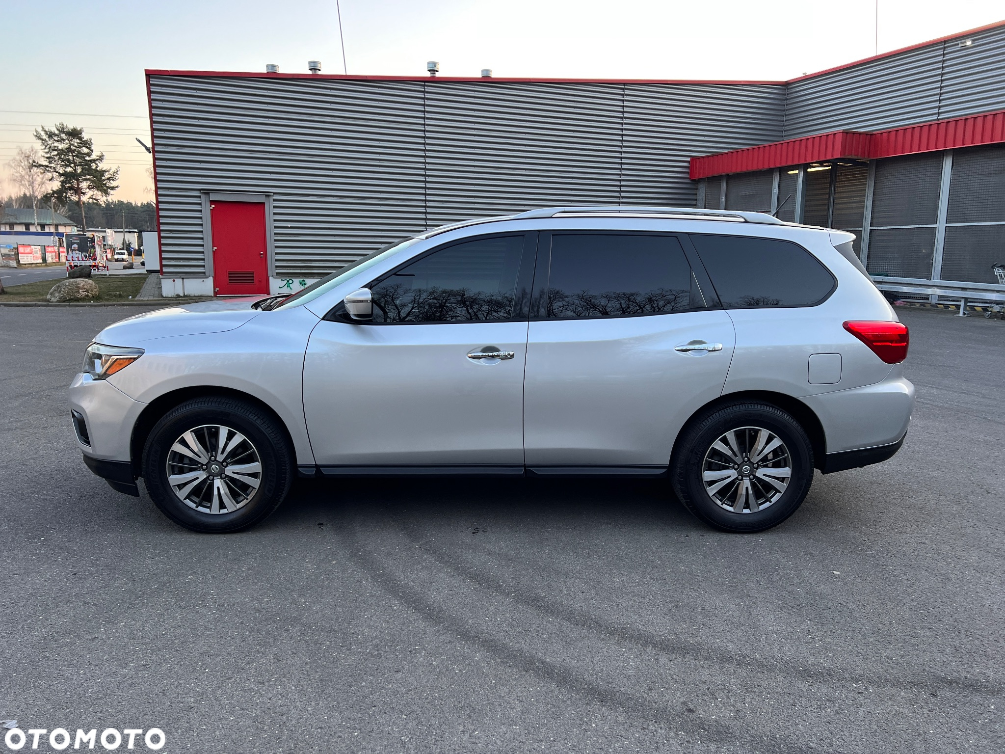 Nissan Pathfinder - 7