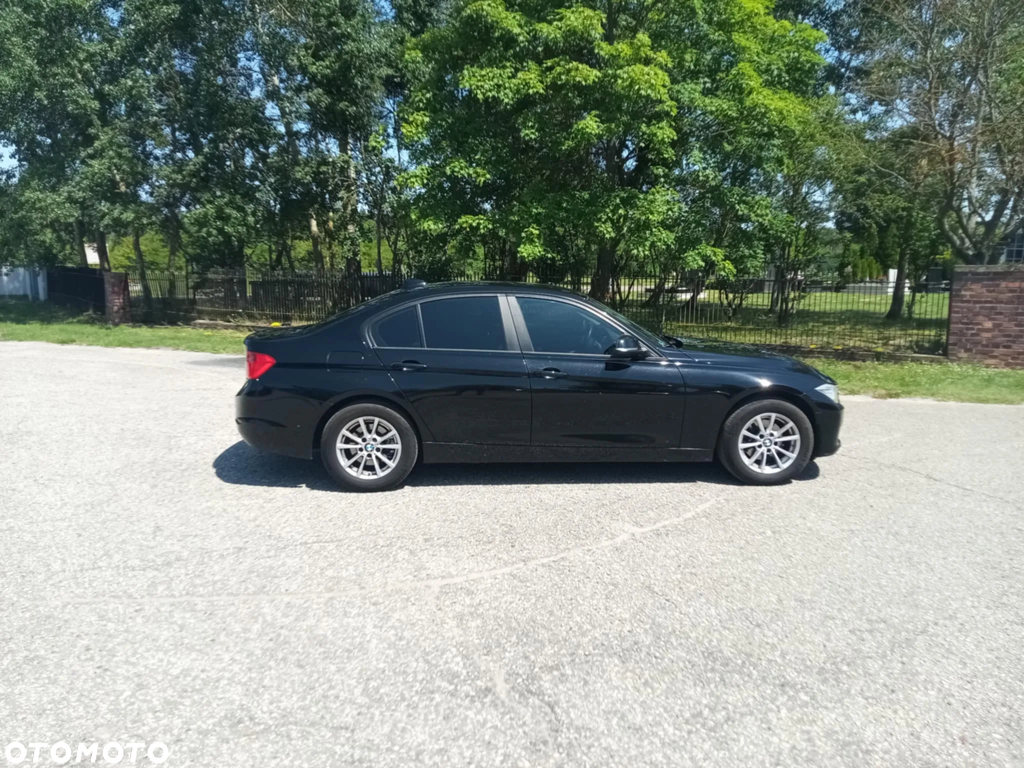 BMW Seria 3 318d - 3