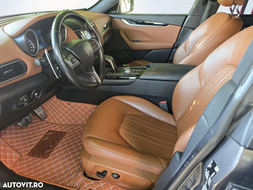 Maserati Levante Q4 GranLusso - 4