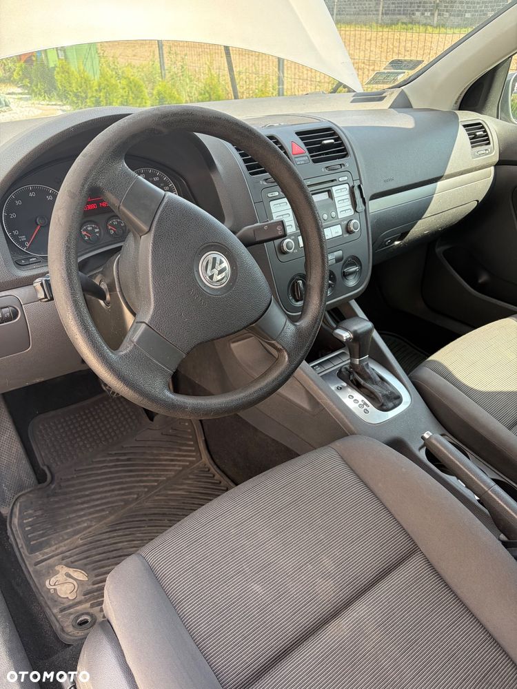 Volkswagen Golf - 4