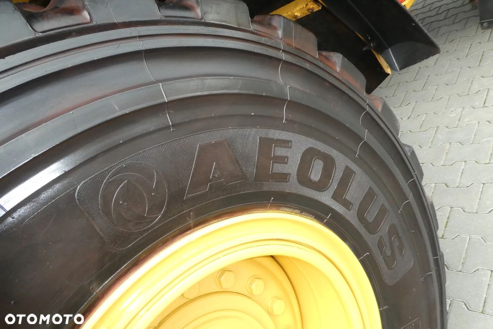 Caterpillar 938 M Z NIEMIEC ŁYZKA WIDŁY - 13